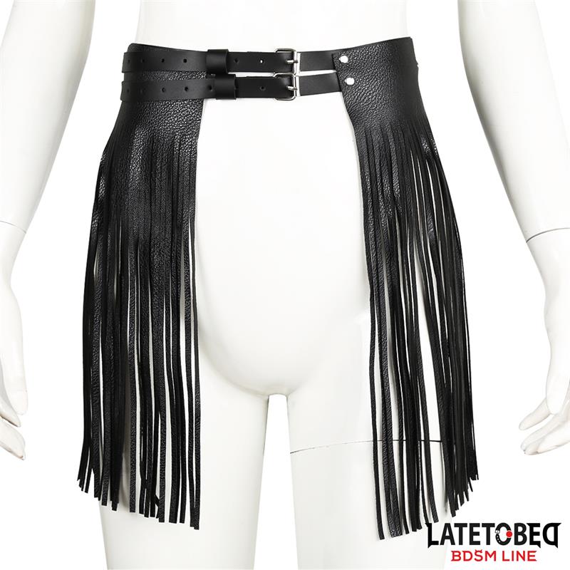 Short Shake Fringe Skirt