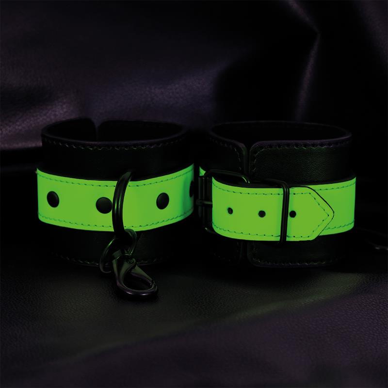 Glow in the Dark Bondage Set with 5 Pzs