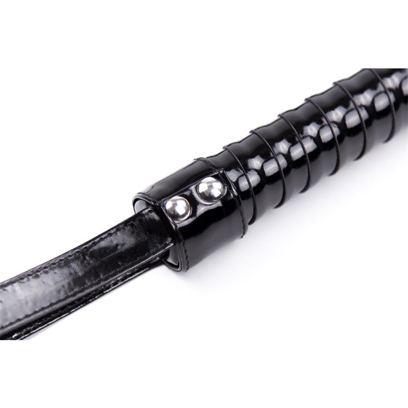 Shinny Handle Flogger 44 cm Black